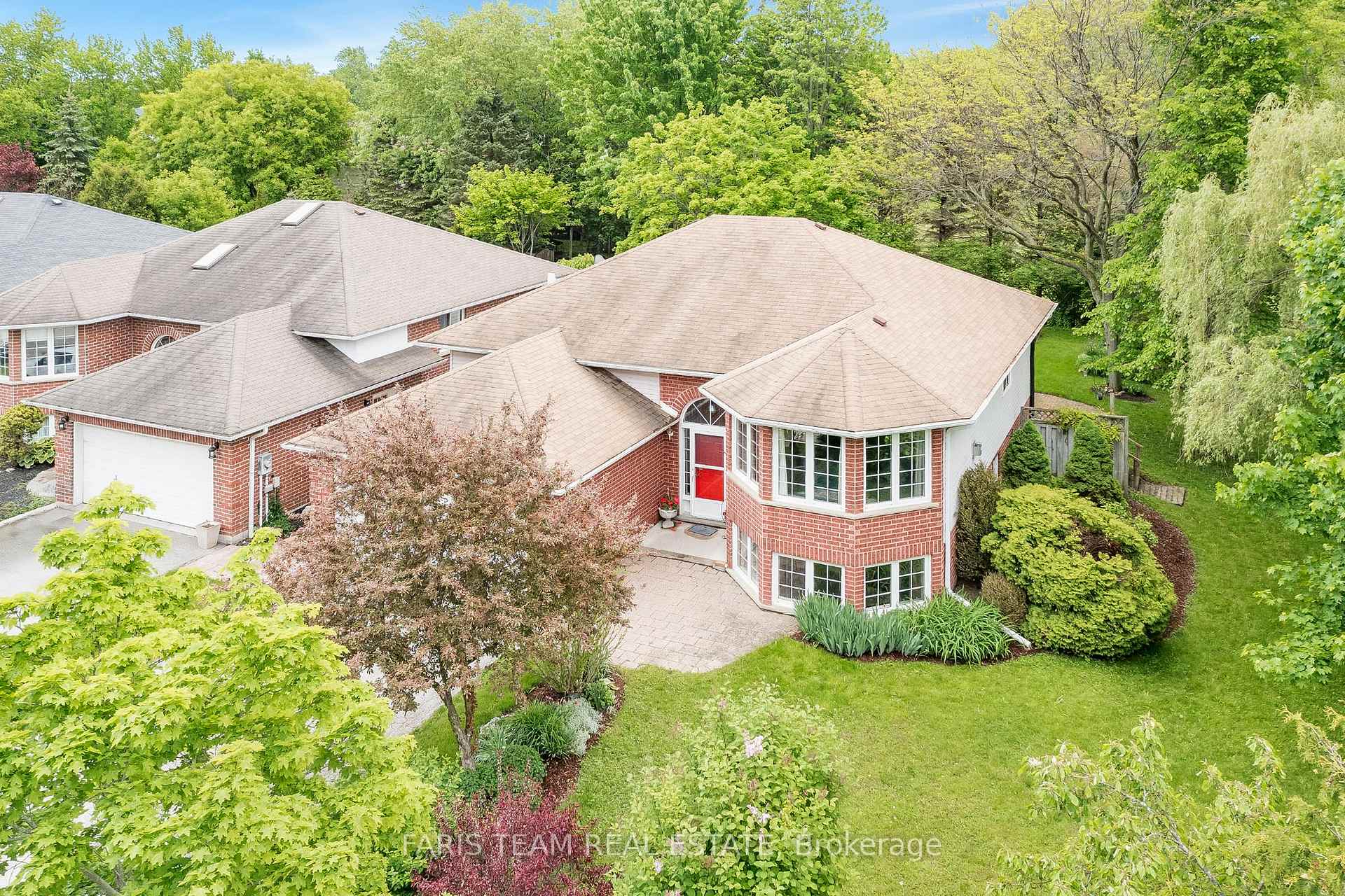 Photo 1 of 23 English Drive, New Tecumseth, Beeton — HOMEH