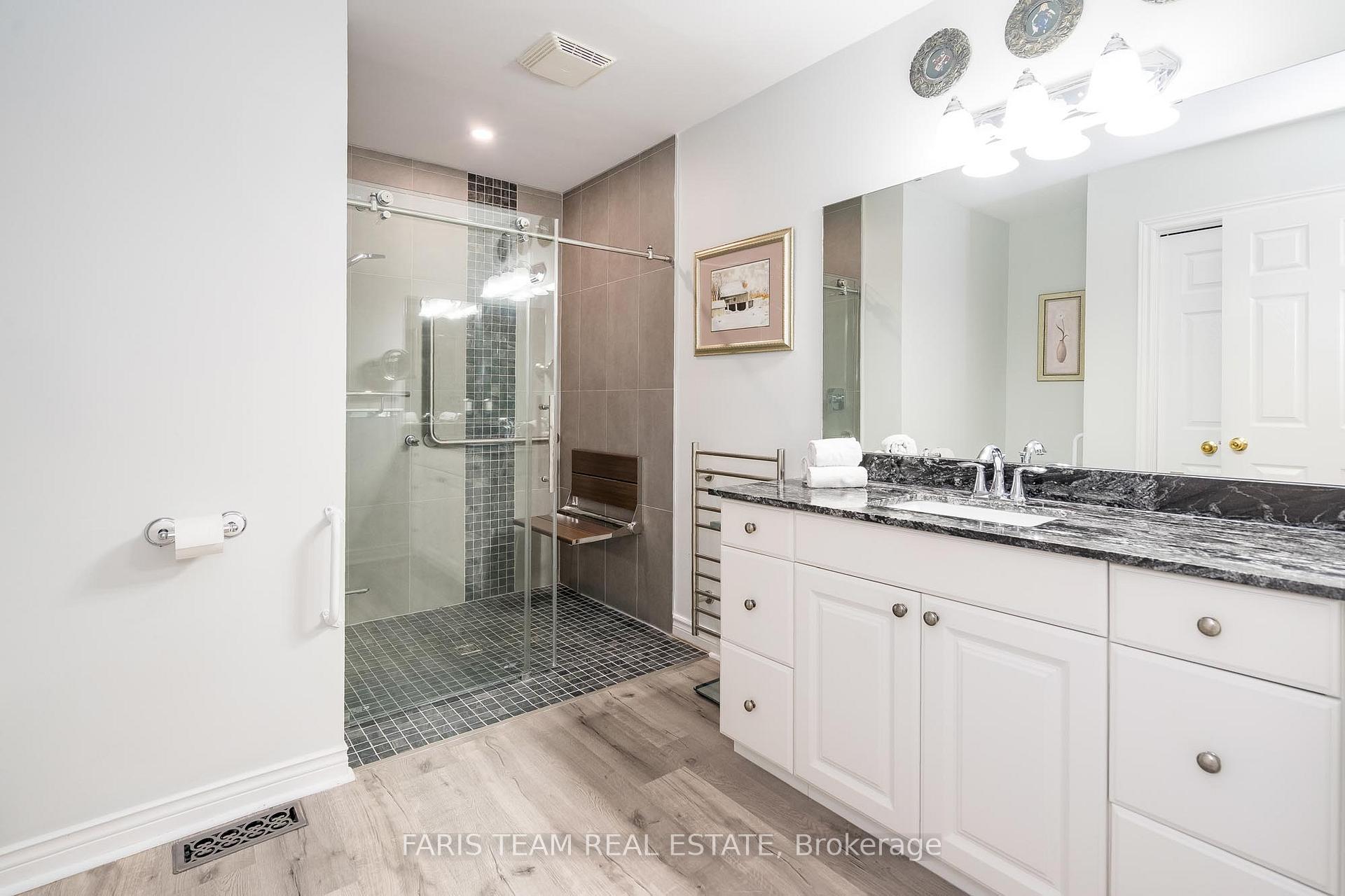 Photo 17 of 23 English Drive, New Tecumseth, Beeton — HOMEH