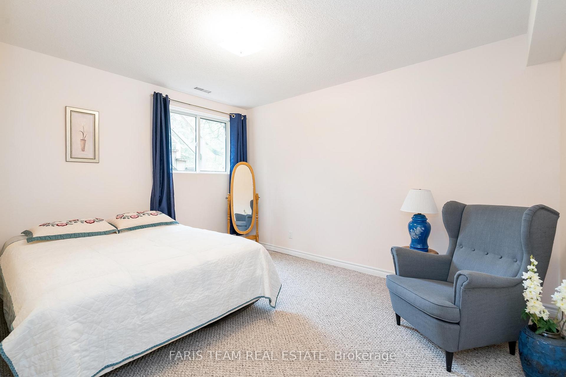 Photo 22 of 23 English Drive, New Tecumseth, Beeton — HOMEH