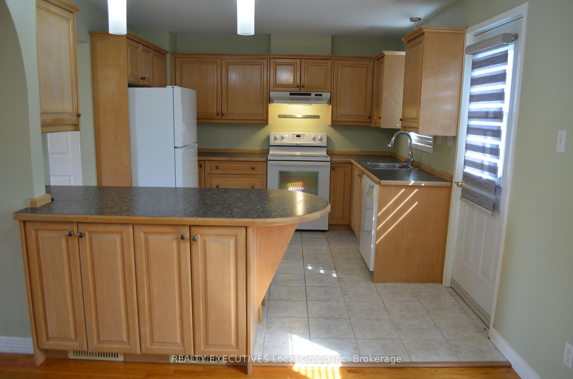 Photo 16 of 609 Dane Avenue, North Bay, Widdifield — HOMEH
