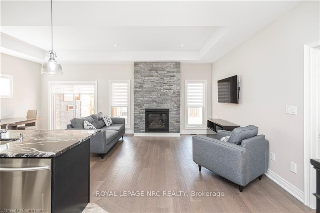 Photo 9 of 144 Lametti Drive, Pelham, Fonthill — HOMEH
