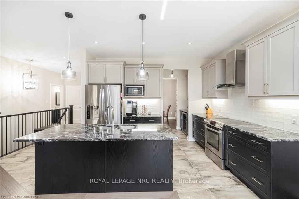 Photo 16 of 144 Lametti Drive, Pelham, Fonthill — HOMEH