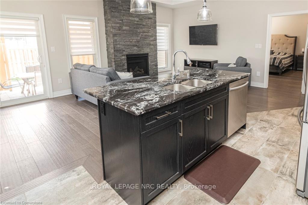 Photo 17 of 144 Lametti Drive, Pelham, Fonthill — HOMEH