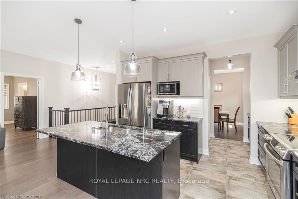 Photo 18 of 144 Lametti Drive, Pelham, Fonthill — HOMEH