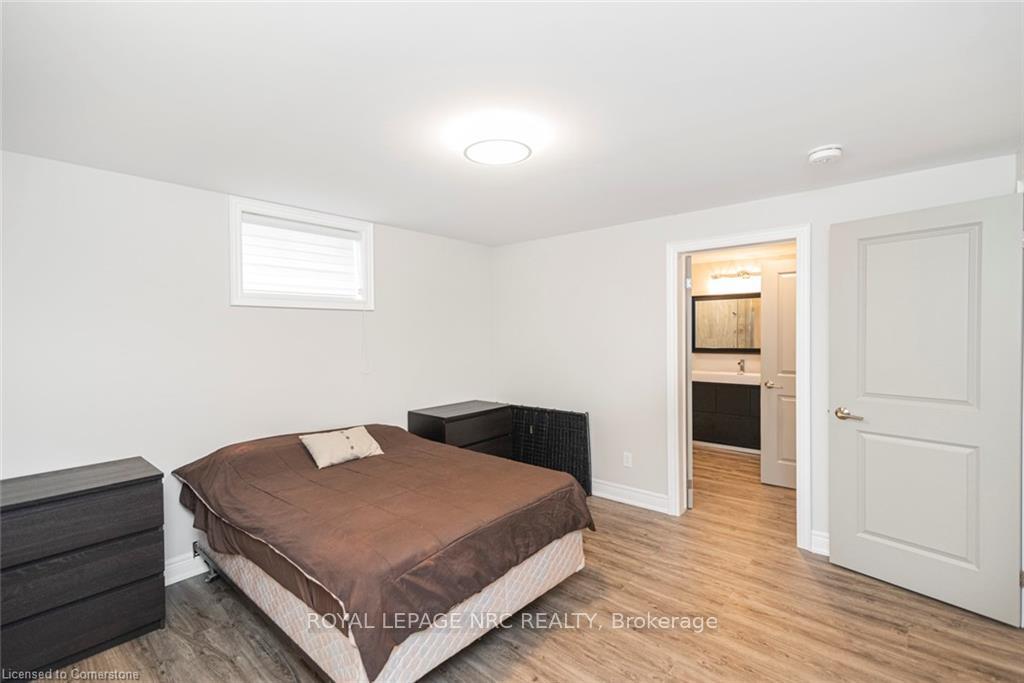 Photo 37 of 144 Lametti Drive, Pelham, Fonthill — HOMEH