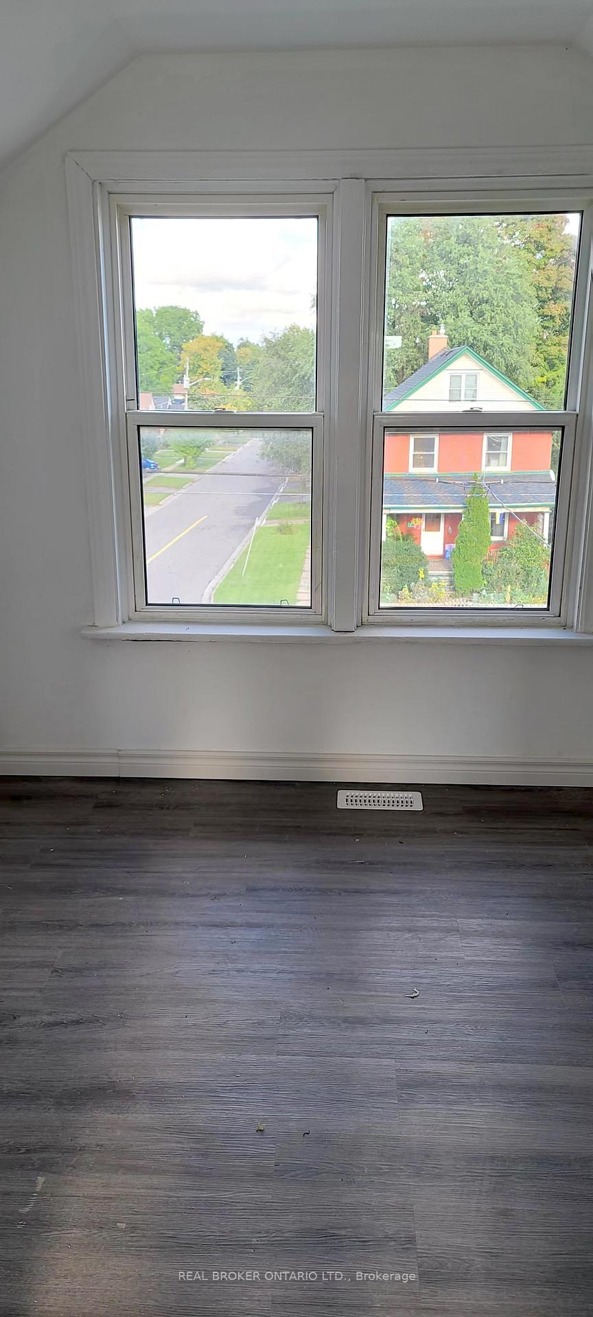 Photo 7 of 240 Ritson Road S, Oshawa, Central — HOMEH