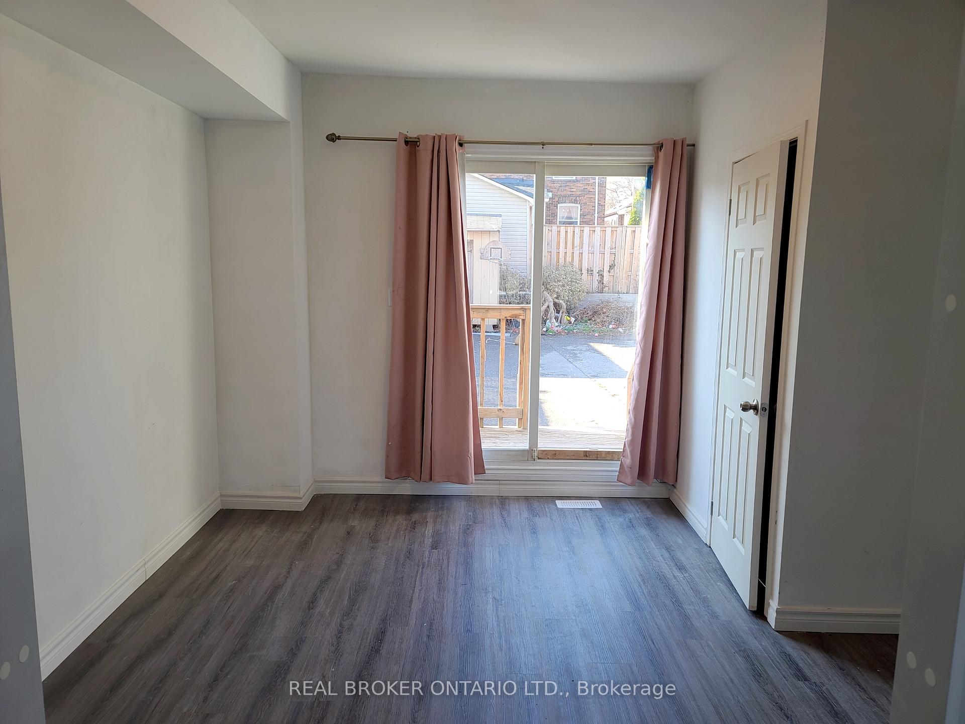 Photo 17 of 240 Ritson Road S, Oshawa, Central — HOMEH