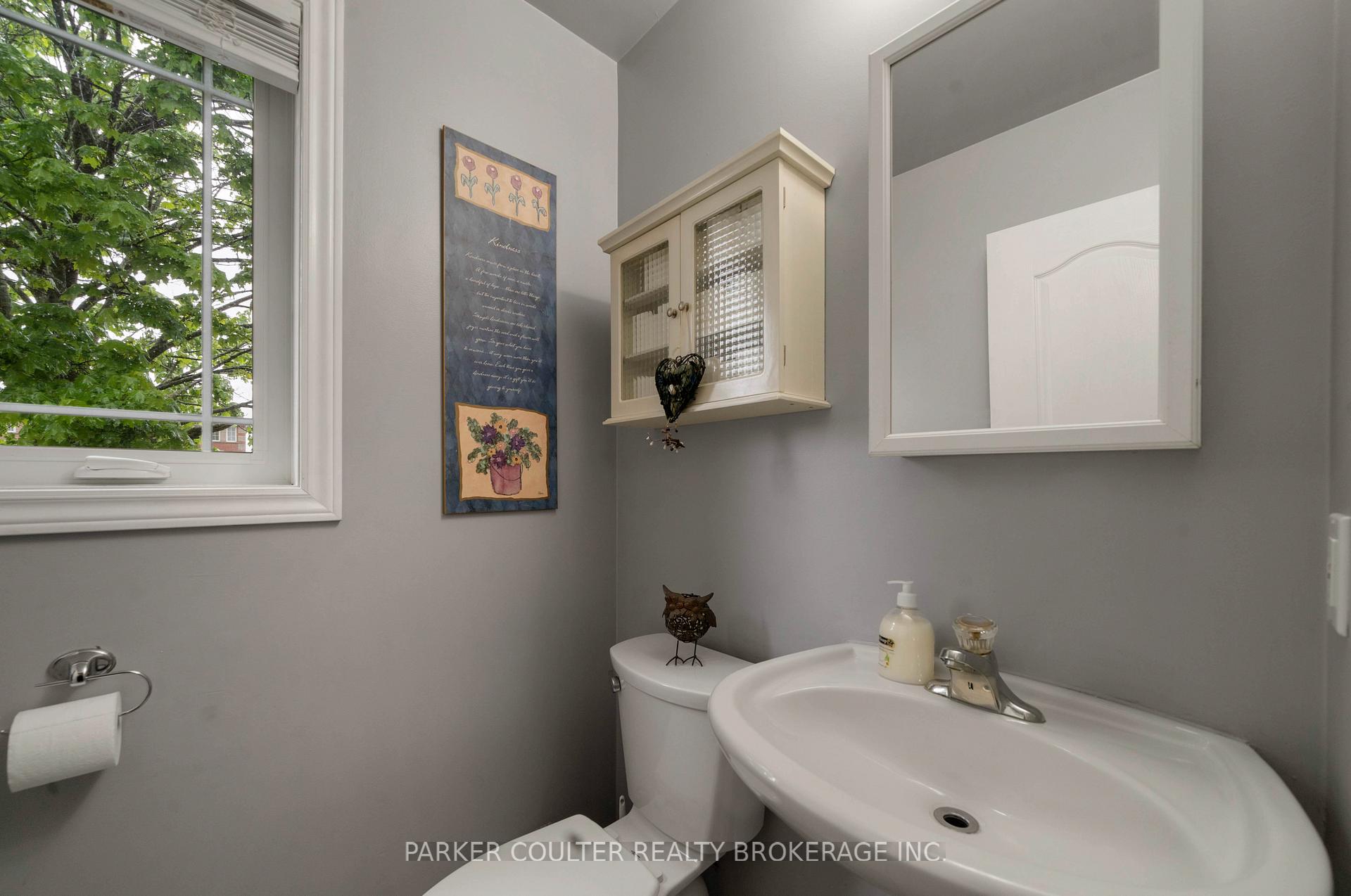 Photo 10 of 173 Julia Crescent, Orillia — HOMEH