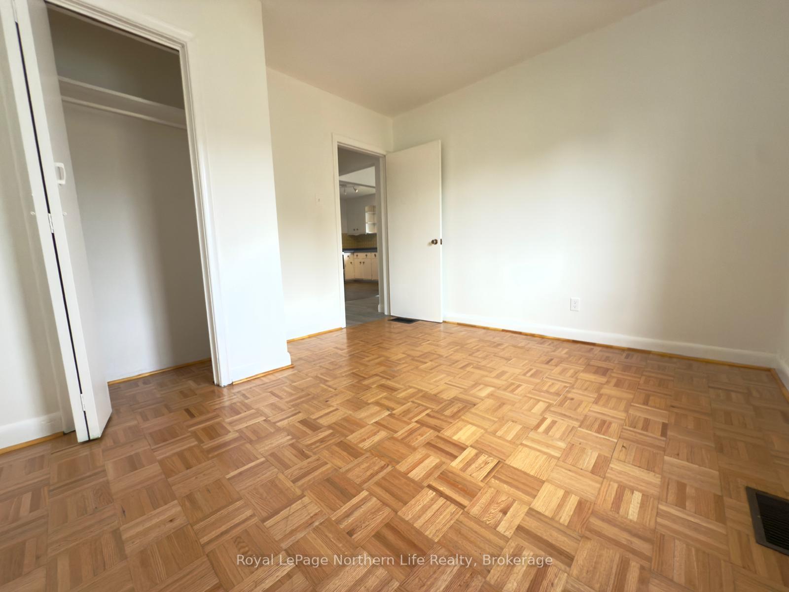 Photo 11 of 638 Second Avenue E, North Bay, Central — HOMEH