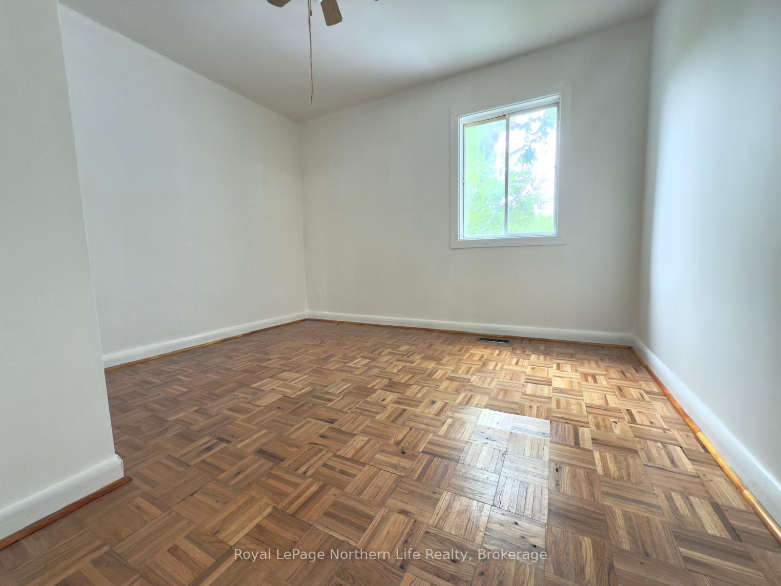 Photo 13 of 638 Second Avenue E, North Bay, Central — HOMEH