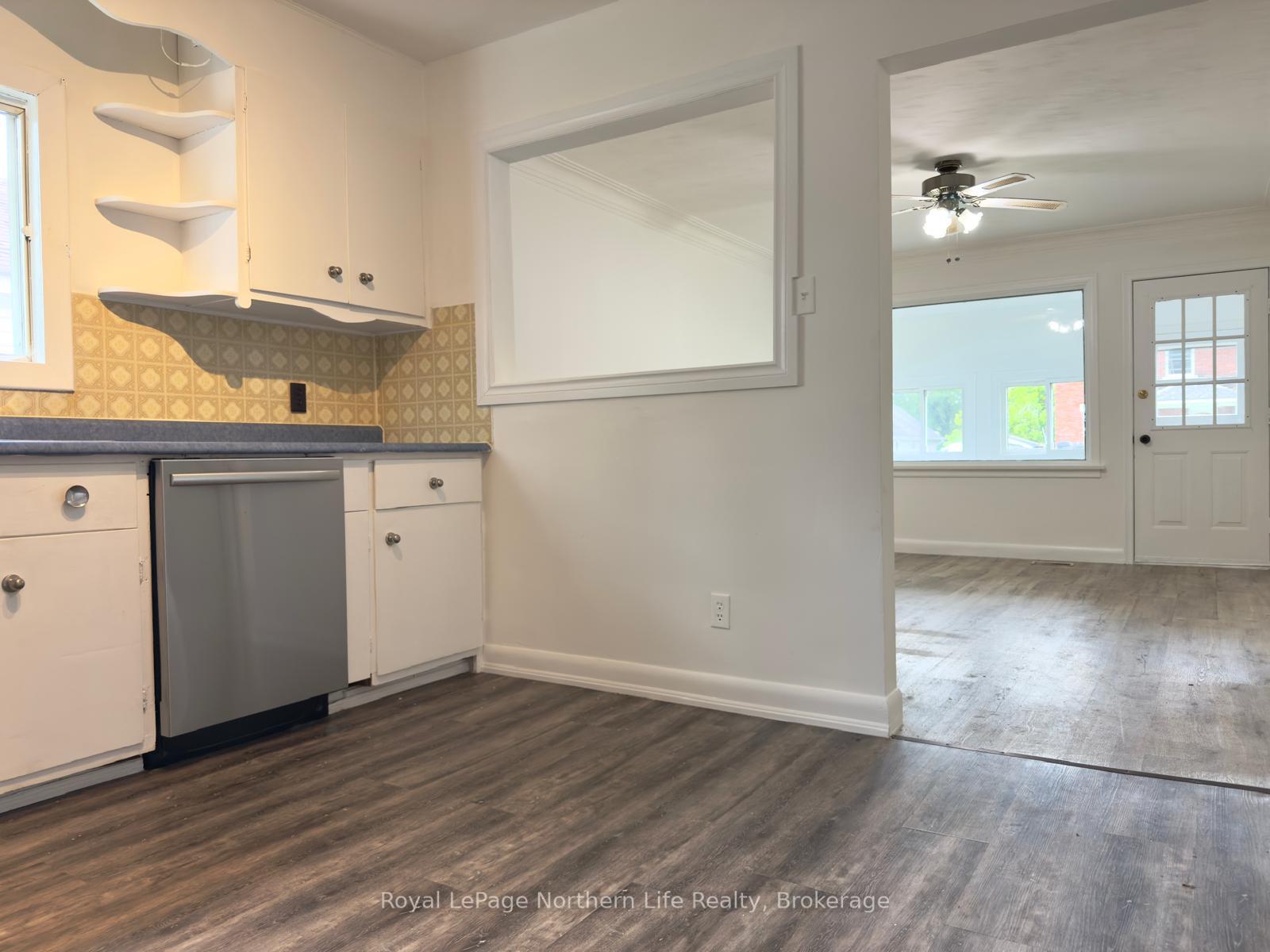 Photo 16 of 638 Second Avenue E, North Bay, Central — HOMEH
