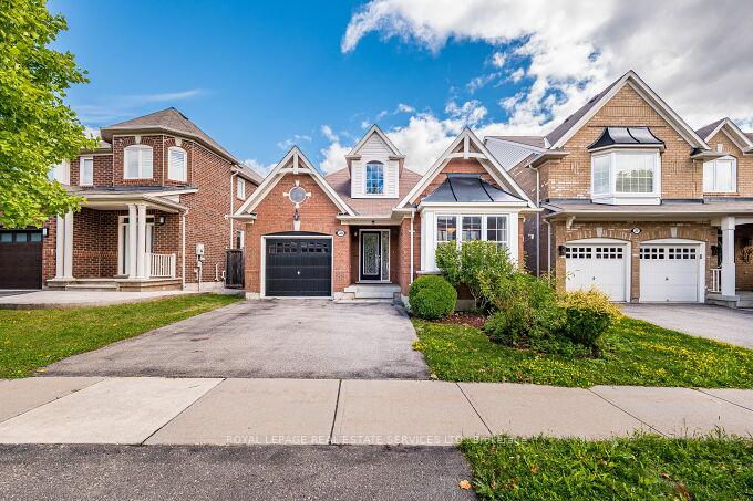 Photo 1 of 39 Mae Brooks Drive, Newmarket, Woodland Hill — HOMEH