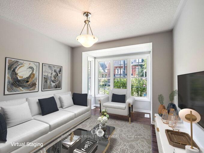 Photo 7 of 39 Mae Brooks Drive, Newmarket, Woodland Hill — HOMEH