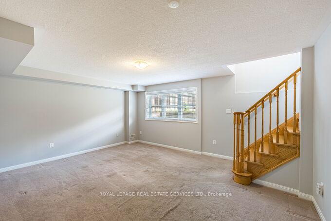 Photo 33 of 39 Mae Brooks Drive, Newmarket, Woodland Hill — HOMEH