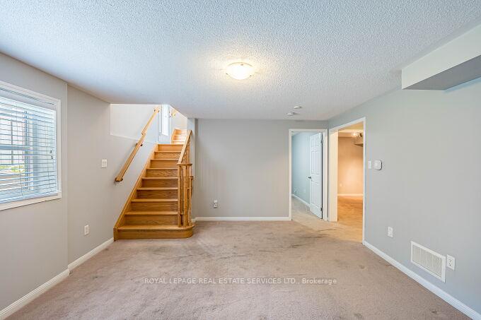 Photo 34 of 39 Mae Brooks Drive, Newmarket, Woodland Hill — HOMEH
