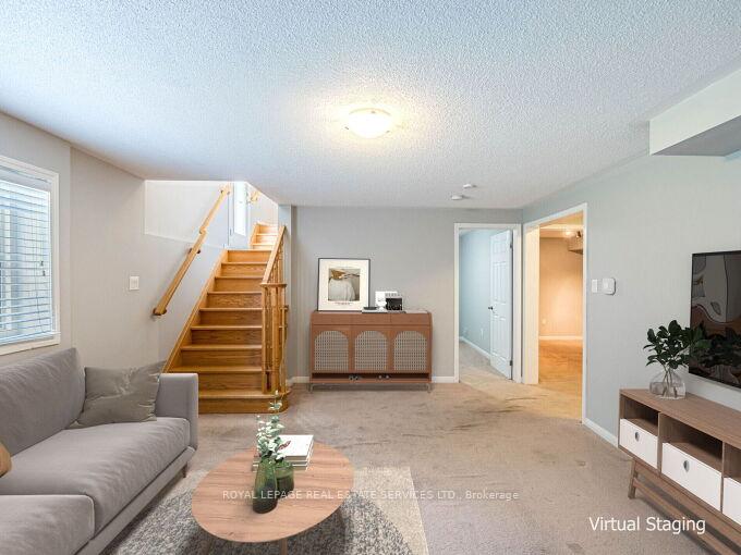 Photo 35 of 39 Mae Brooks Drive, Newmarket, Woodland Hill — HOMEH