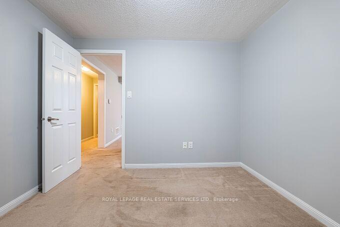 Photo 40 of 39 Mae Brooks Drive, Newmarket, Woodland Hill — HOMEH