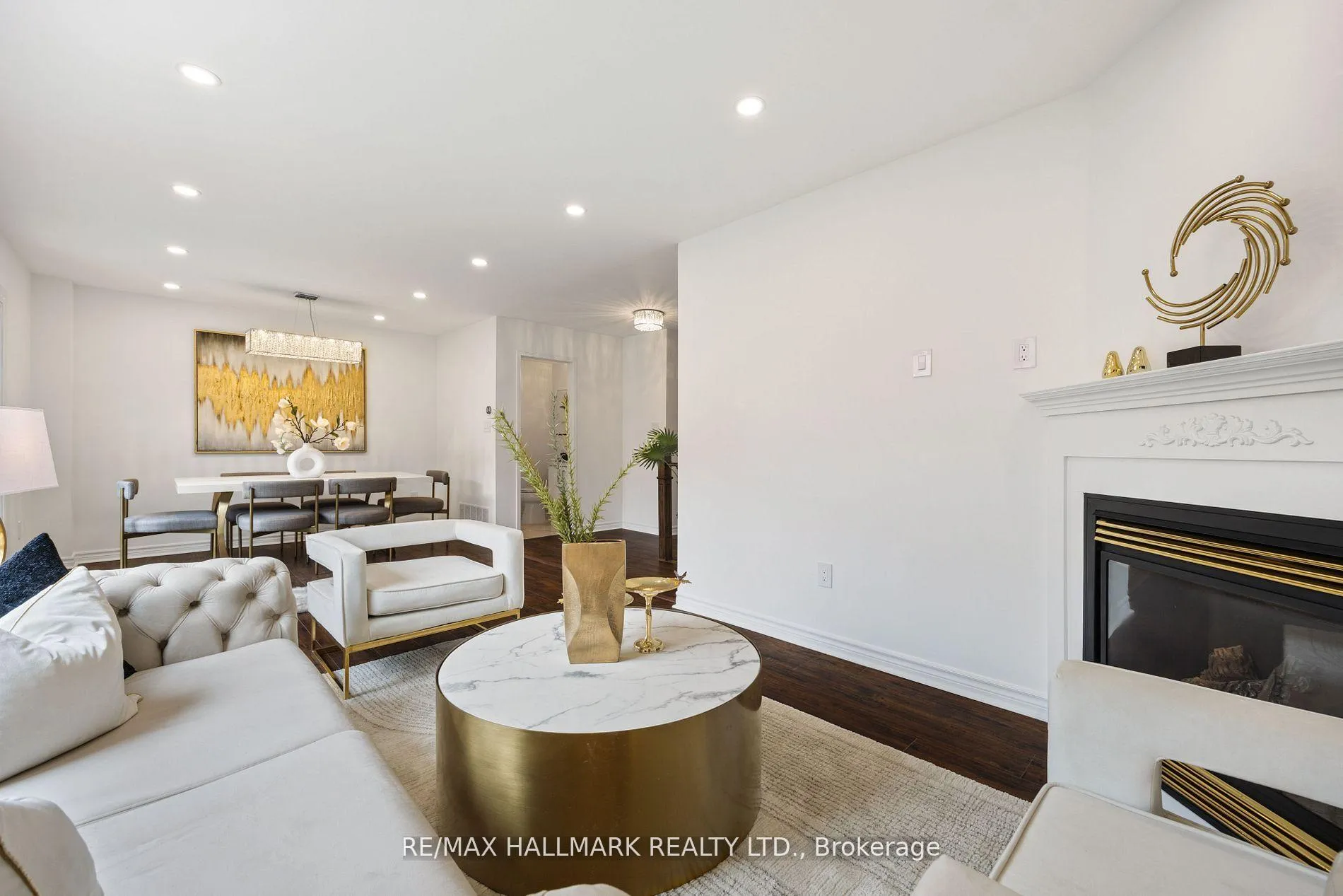 Photo 9 of 83 Matthew Boyd Crescent, Newmarket, Woodland Hill — HOMEH