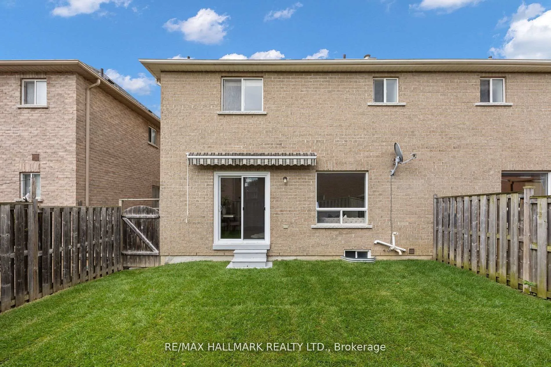 Photo 25 of 83 Matthew Boyd Crescent, Newmarket, Woodland Hill — HOMEH