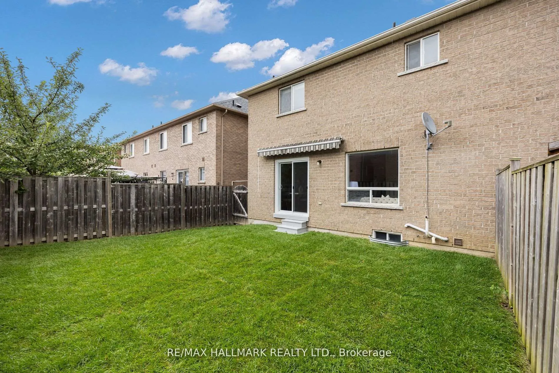 Photo 26 of 83 Matthew Boyd Crescent, Newmarket, Woodland Hill — HOMEH