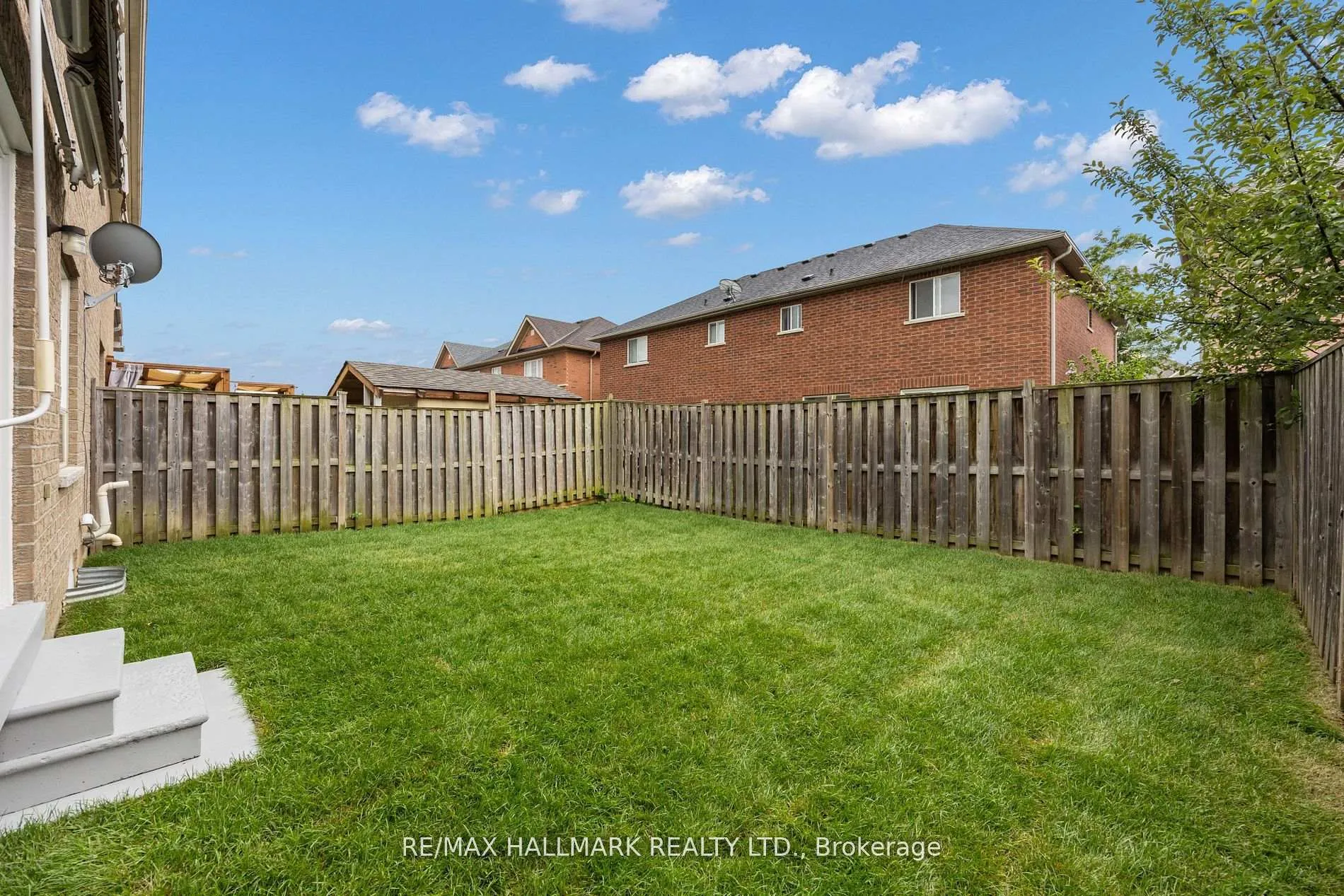 Photo 27 of 83 Matthew Boyd Crescent, Newmarket, Woodland Hill — HOMEH