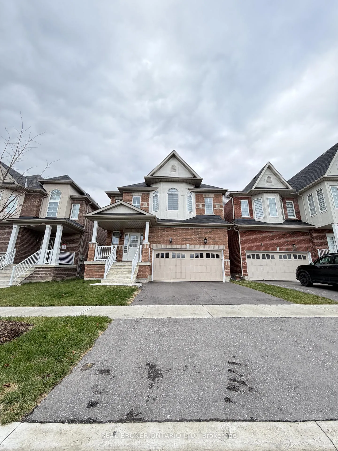 Photo 1 of 1207 Drinkle Crescent, Oshawa, Eastdale — HOMEH