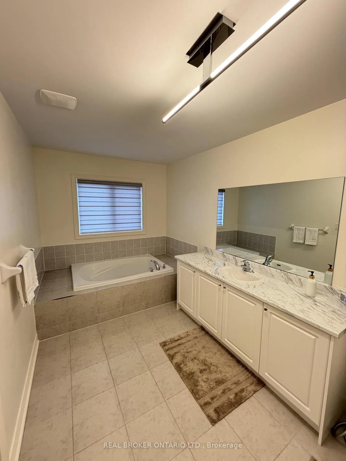 Photo 30 of 1207 Drinkle Crescent, Oshawa, Eastdale — HOMEH