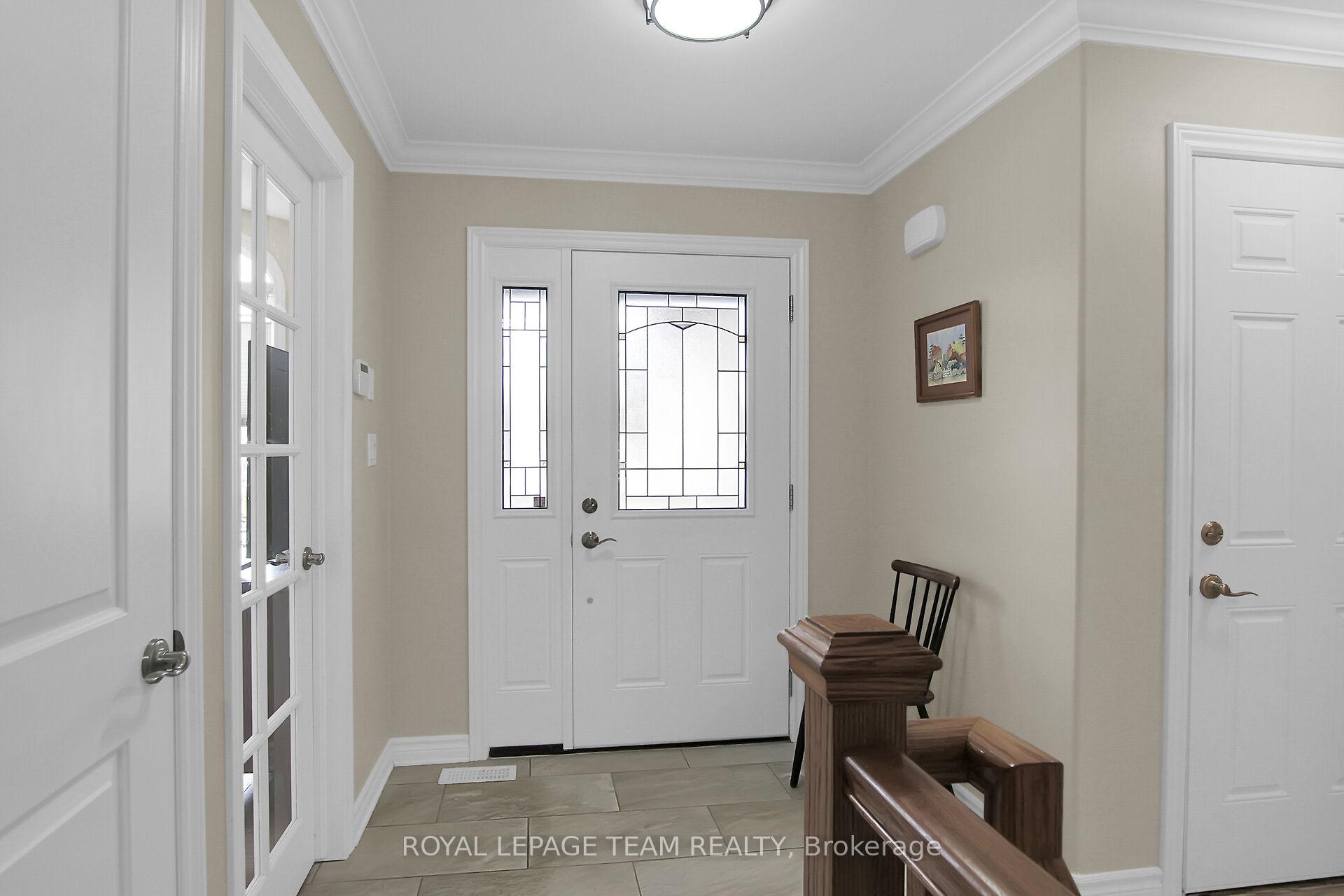 Photo 3 of 340 Pinehill Road, North Grenville, Kemptville — HOMEH