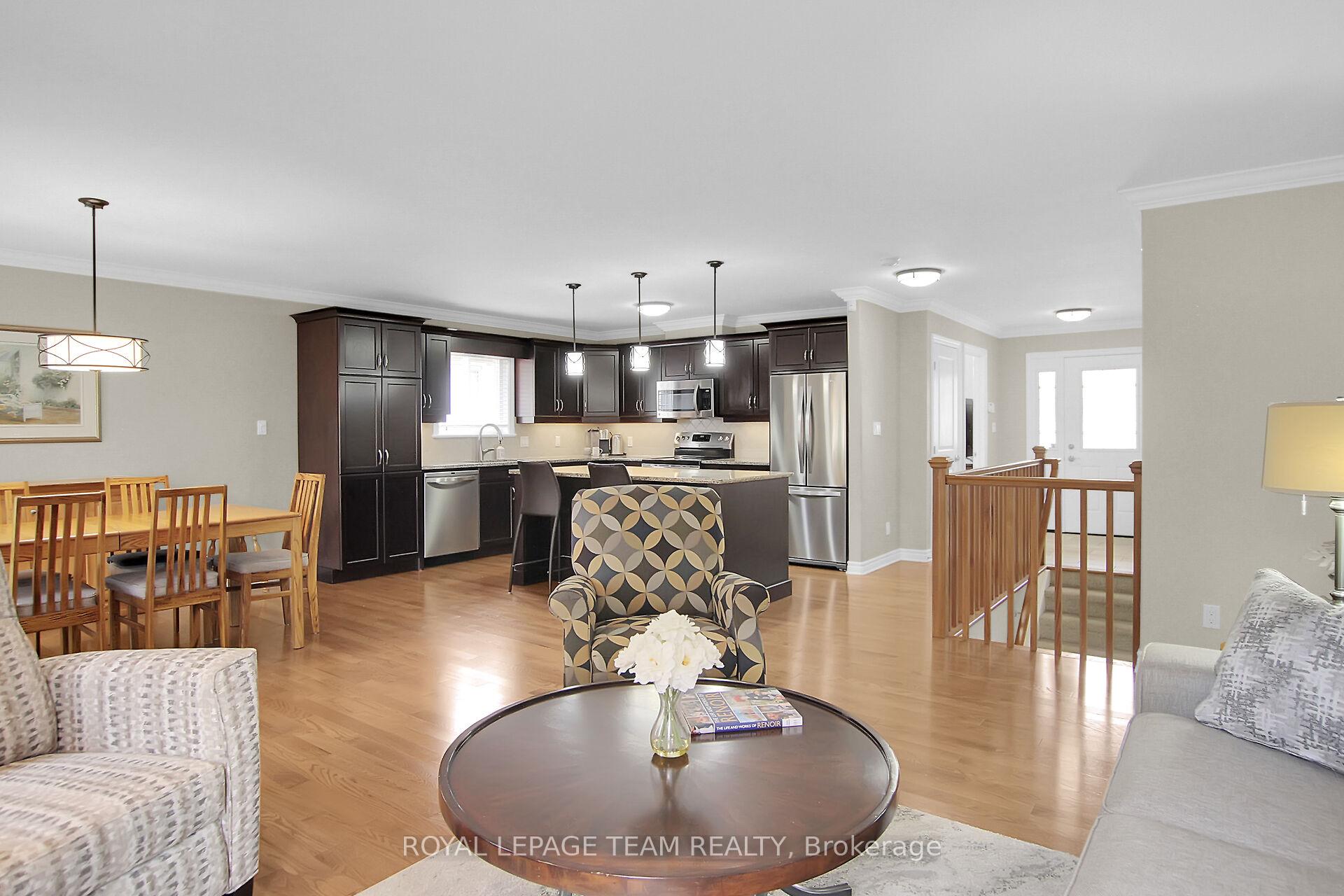 Photo 13 of 340 Pinehill Road, North Grenville, Kemptville — HOMEH