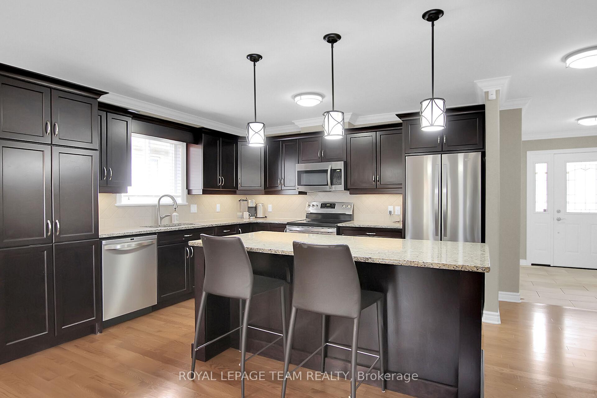 Photo 15 of 340 Pinehill Road, North Grenville, Kemptville — HOMEH