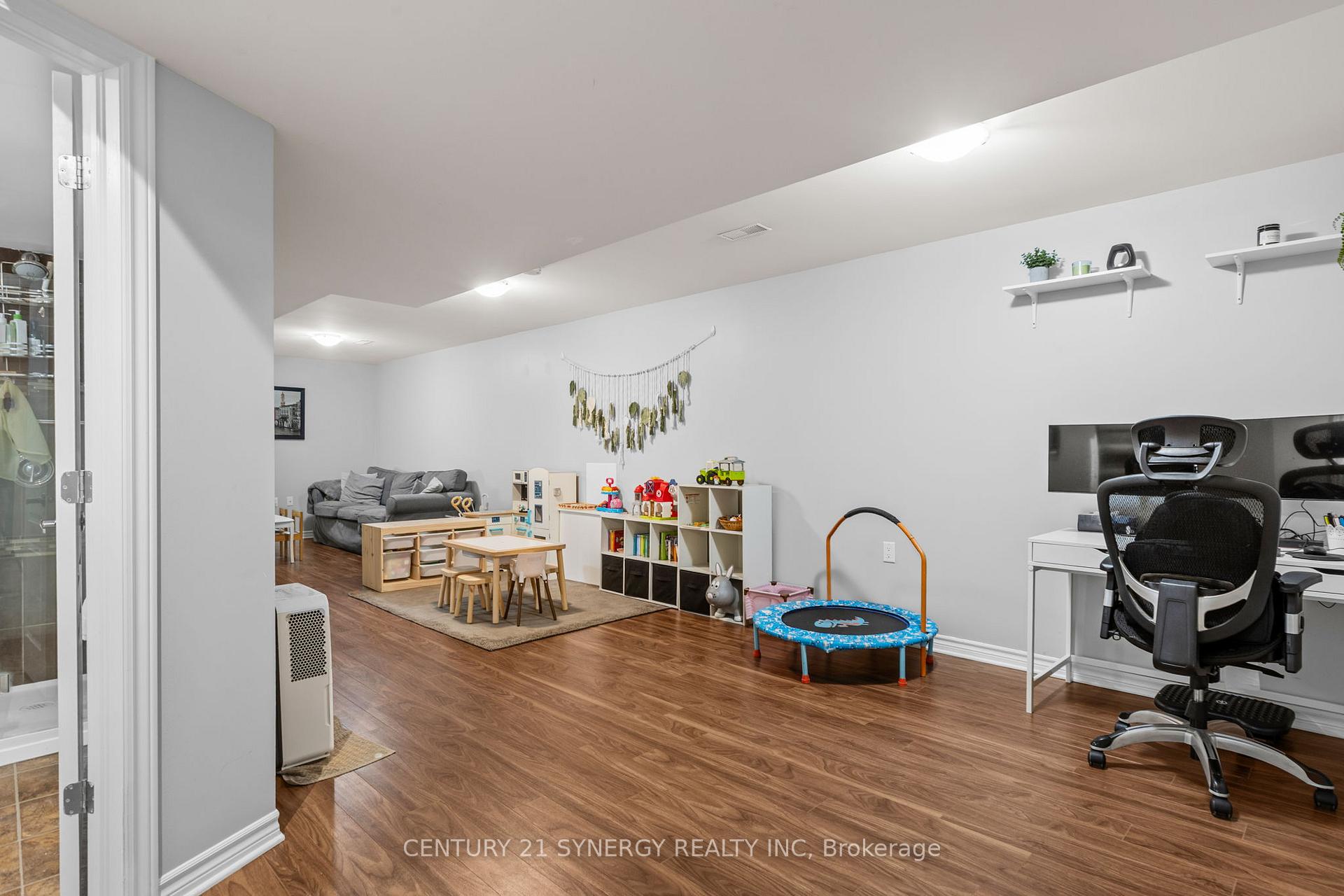 Photo 17 of 356 Amiens Street, Ottawa, Bilberry Creek/Queenswood Heights — HOMEH