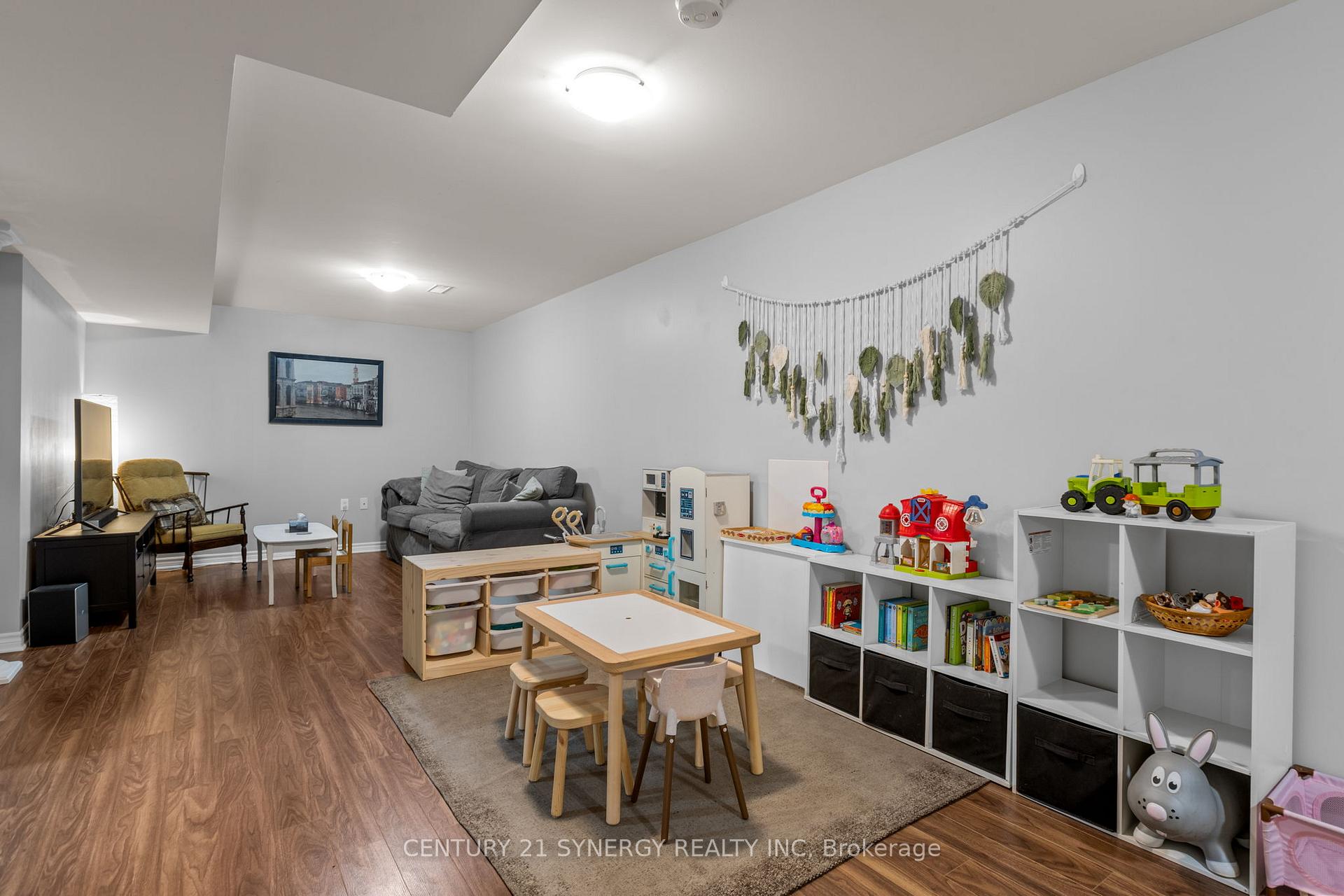 Photo 18 of 356 Amiens Street, Ottawa, Bilberry Creek/Queenswood Heights — HOMEH