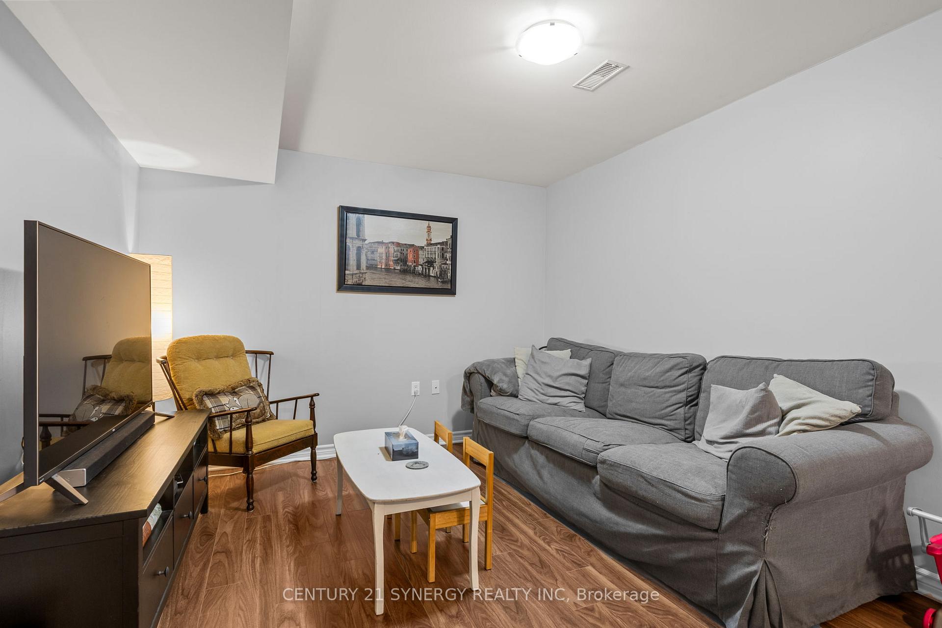 Photo 19 of 356 Amiens Street, Ottawa, Bilberry Creek/Queenswood Heights — HOMEH