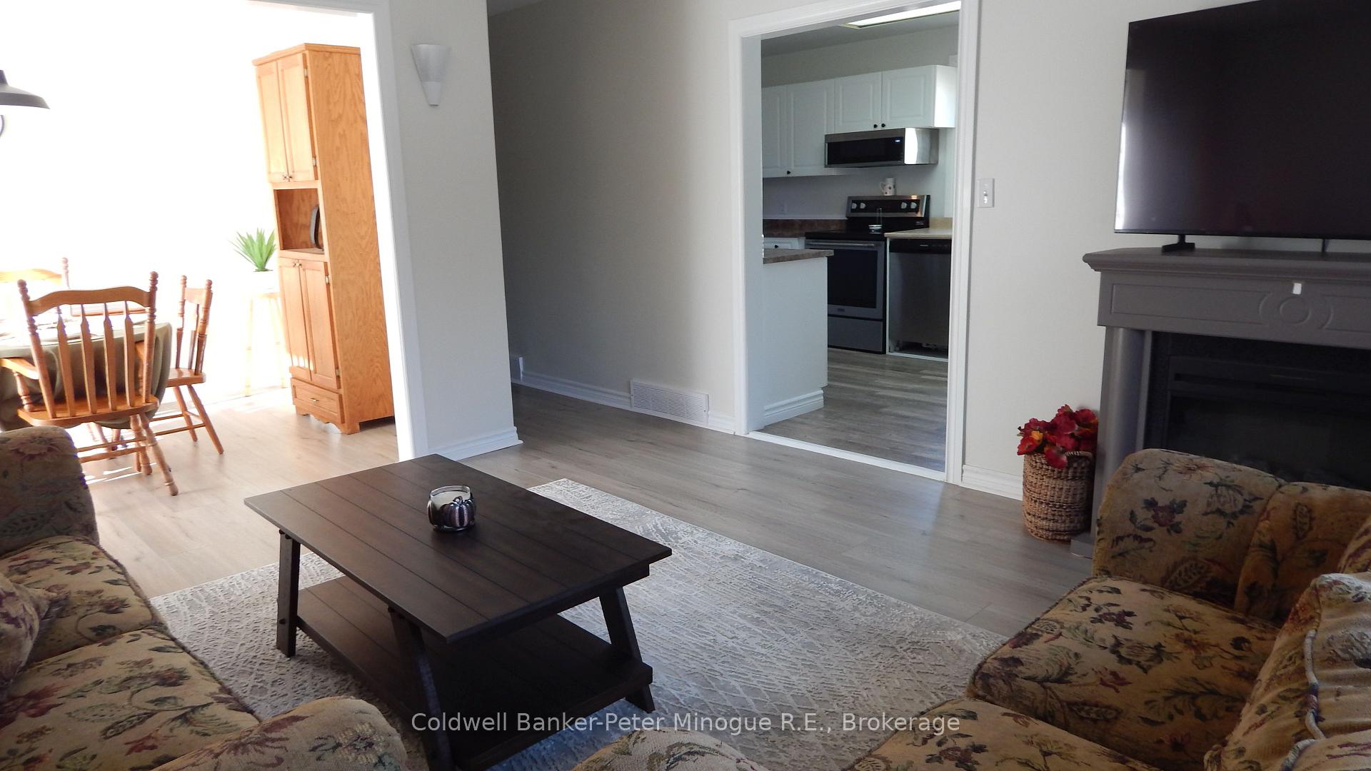 Photo 12 of 105 Strathcona Drive, North Bay, Ferris — HOMEH