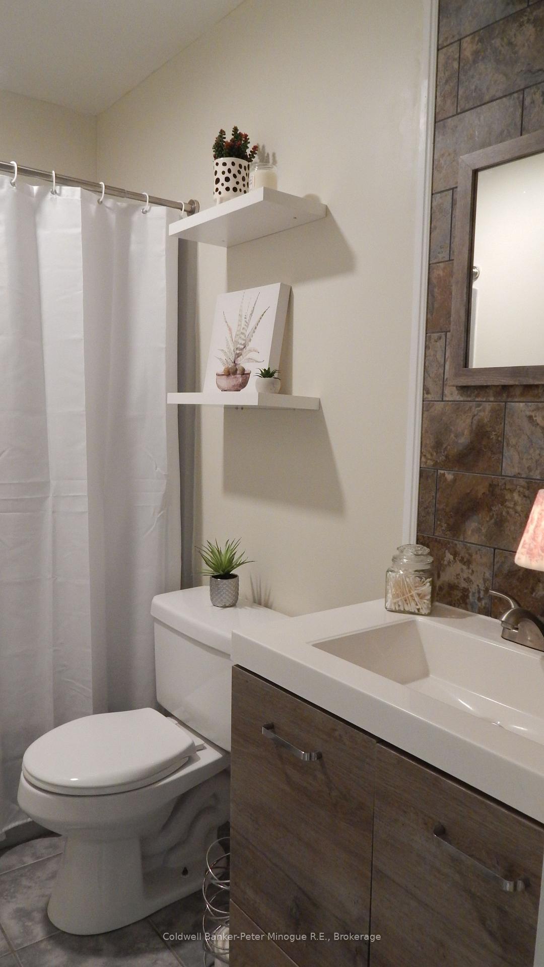 Photo 13 of 105 Strathcona Drive, North Bay, Ferris — HOMEH