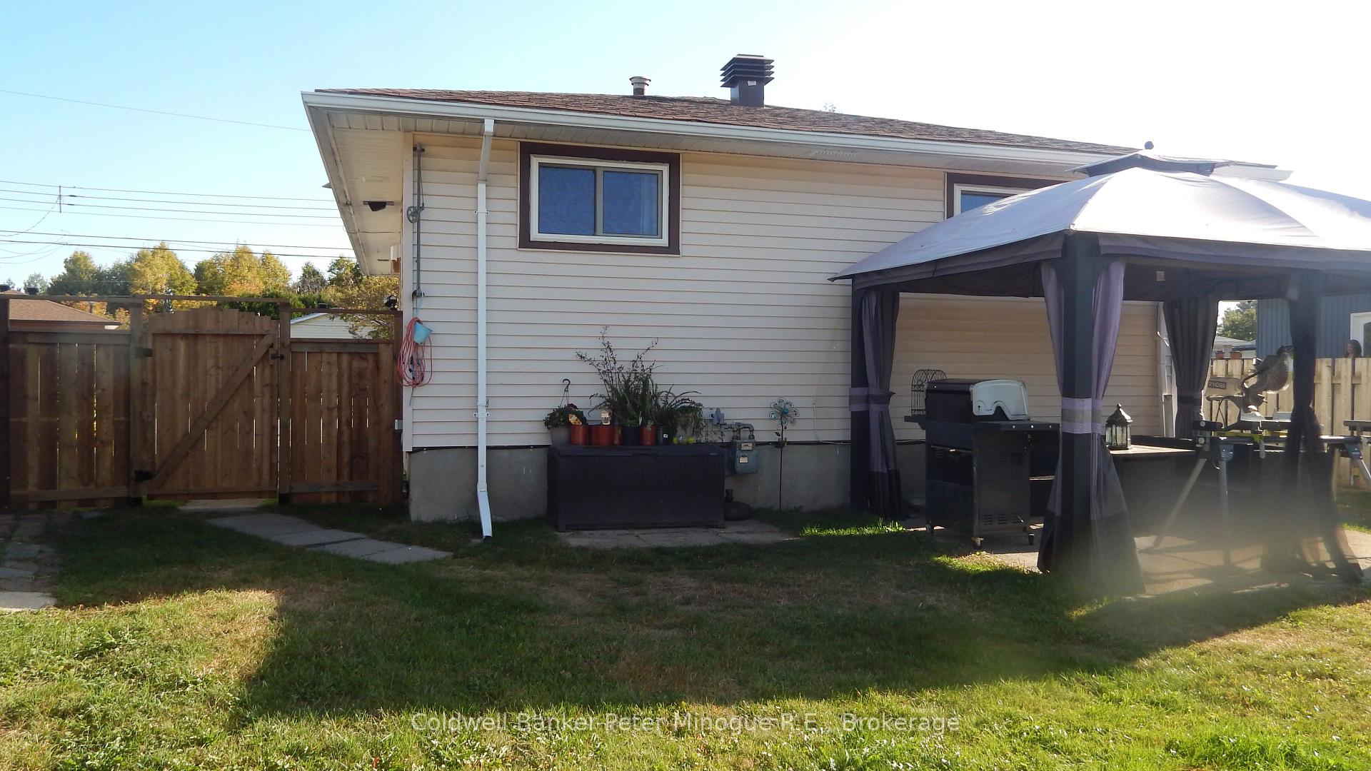 Photo 29 of 105 Strathcona Drive, North Bay, Ferris — HOMEH