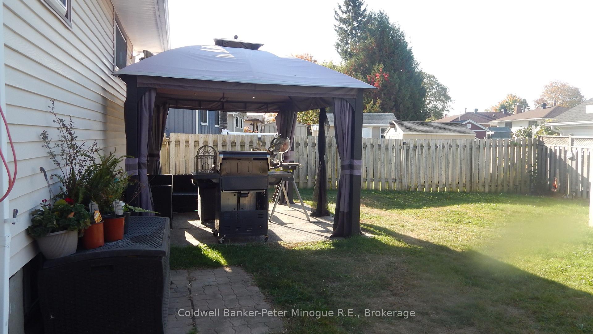Photo 30 of 105 Strathcona Drive, North Bay, Ferris — HOMEH