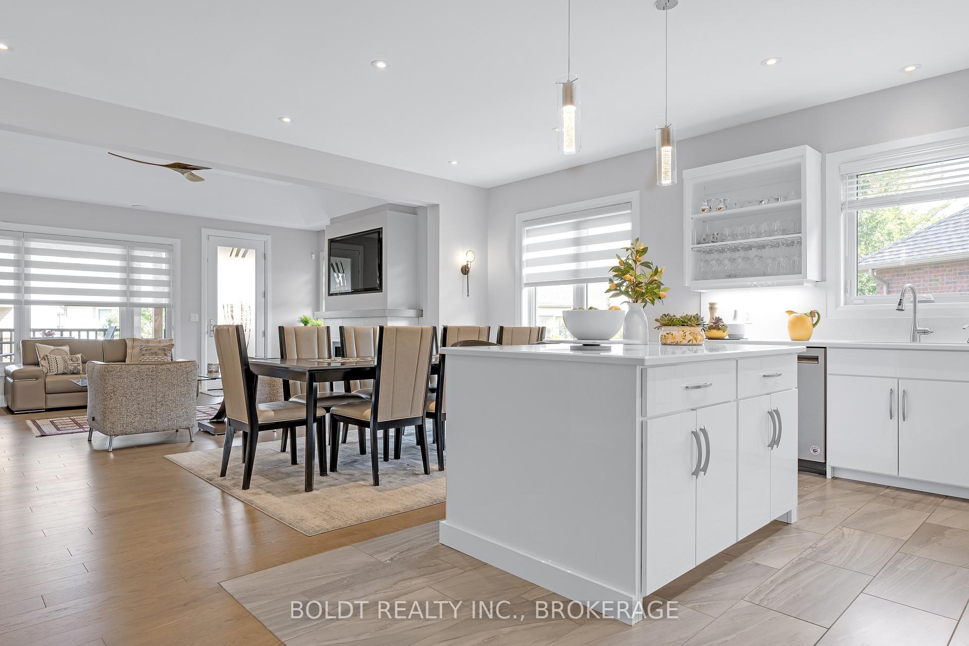 Photo 12 of 7 Emily Lane, Pelham, Fonthill — HOMEH