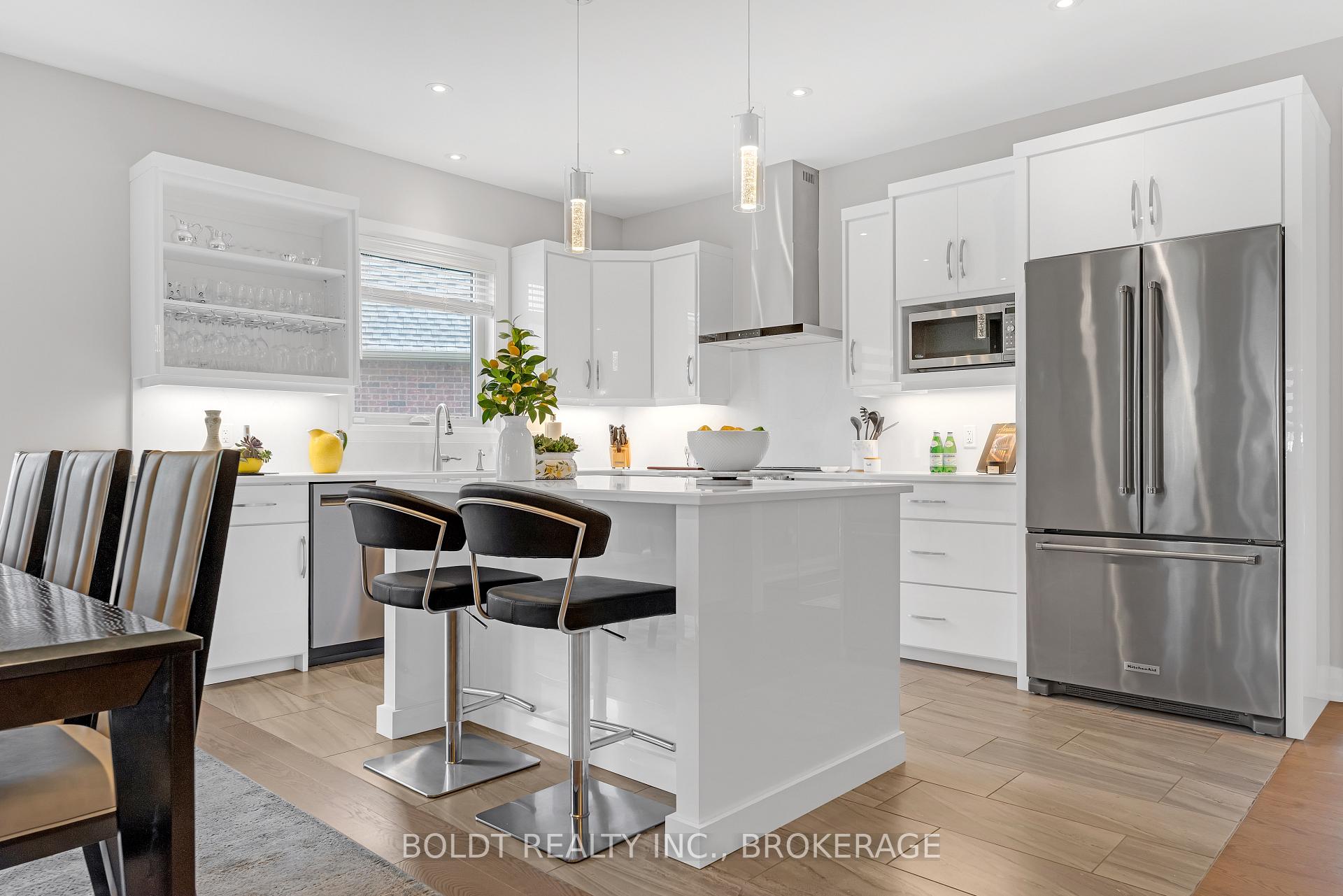 Photo 14 of 7 Emily Lane, Pelham, Fonthill — HOMEH