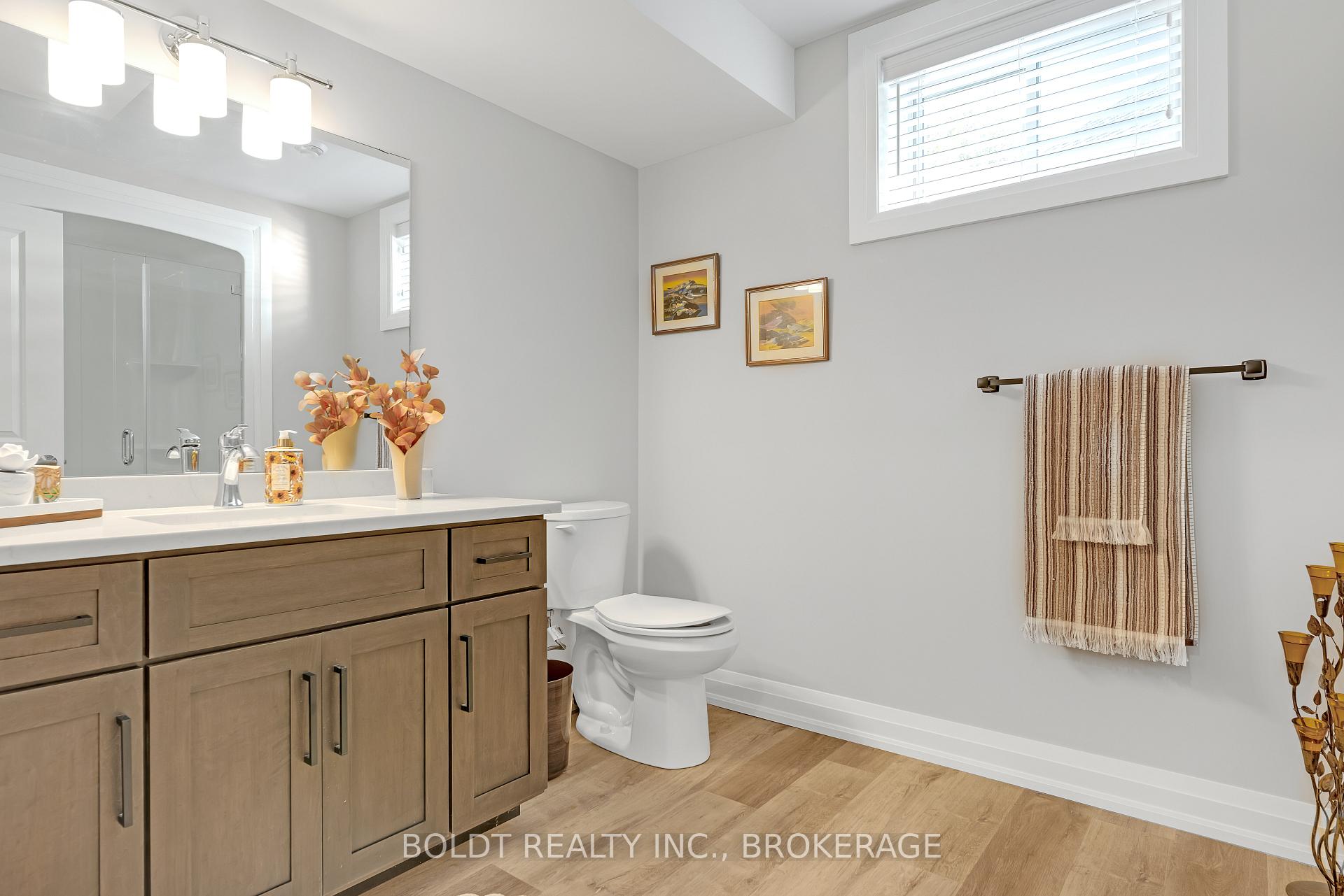 Photo 37 of 7 Emily Lane, Pelham, Fonthill — HOMEH