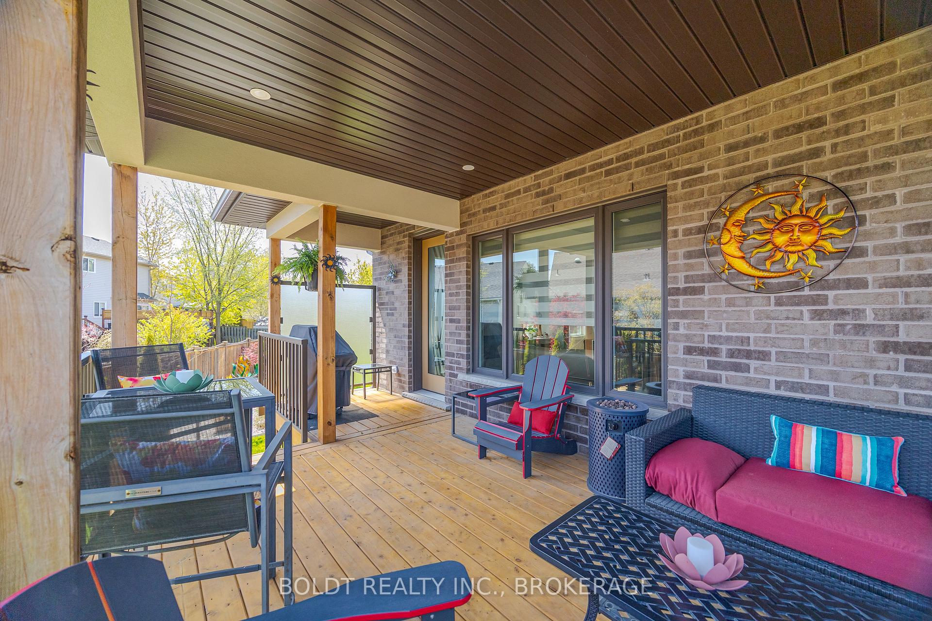Photo 39 of 7 Emily Lane, Pelham, Fonthill — HOMEH