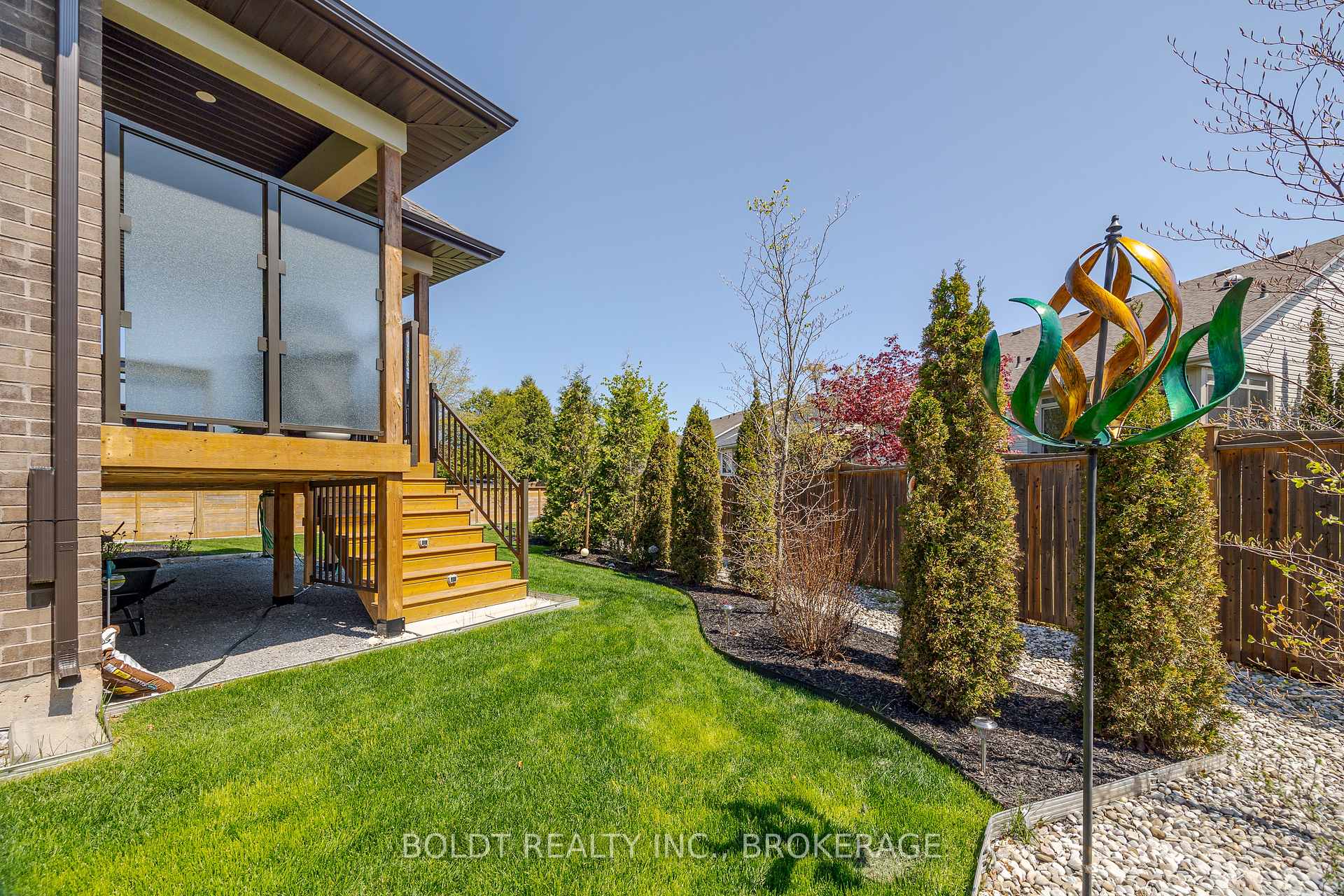 Photo 44 of 7 Emily Lane, Pelham, Fonthill — HOMEH