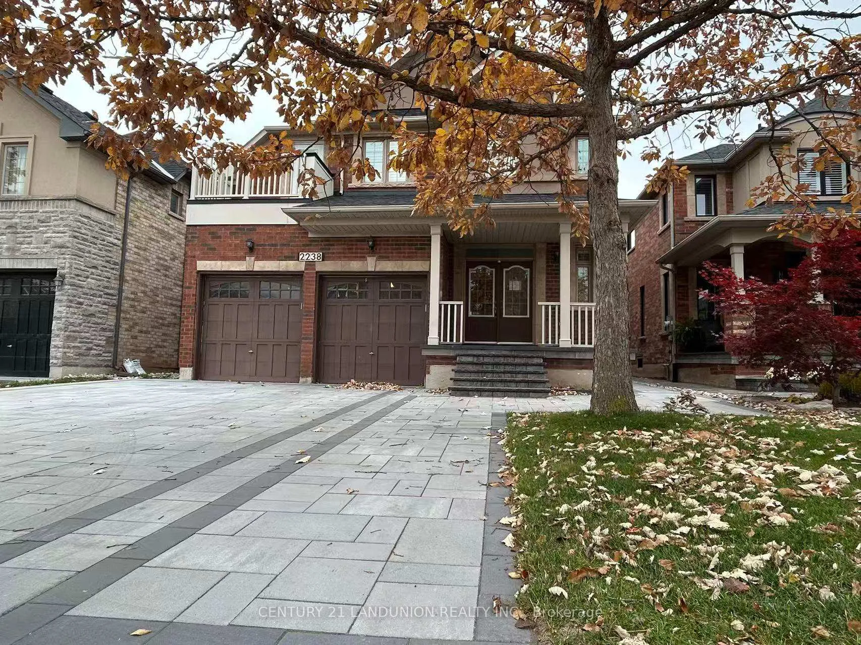 Front of 2238 Gladacres Lane