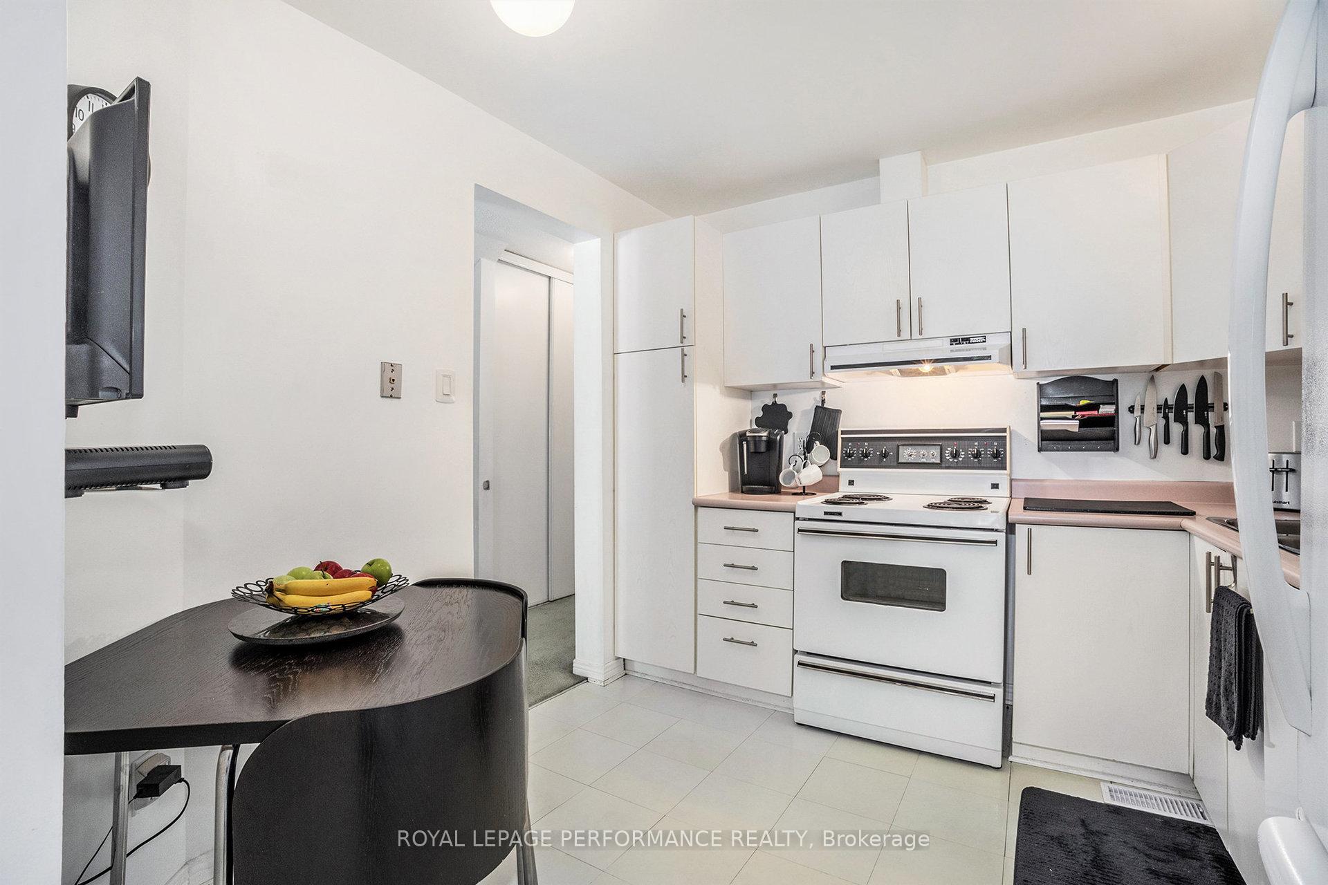 Photo 10 of 1512 Launay Avenue, Ottawa, Fallingbrook/Pineridge — HOMEH