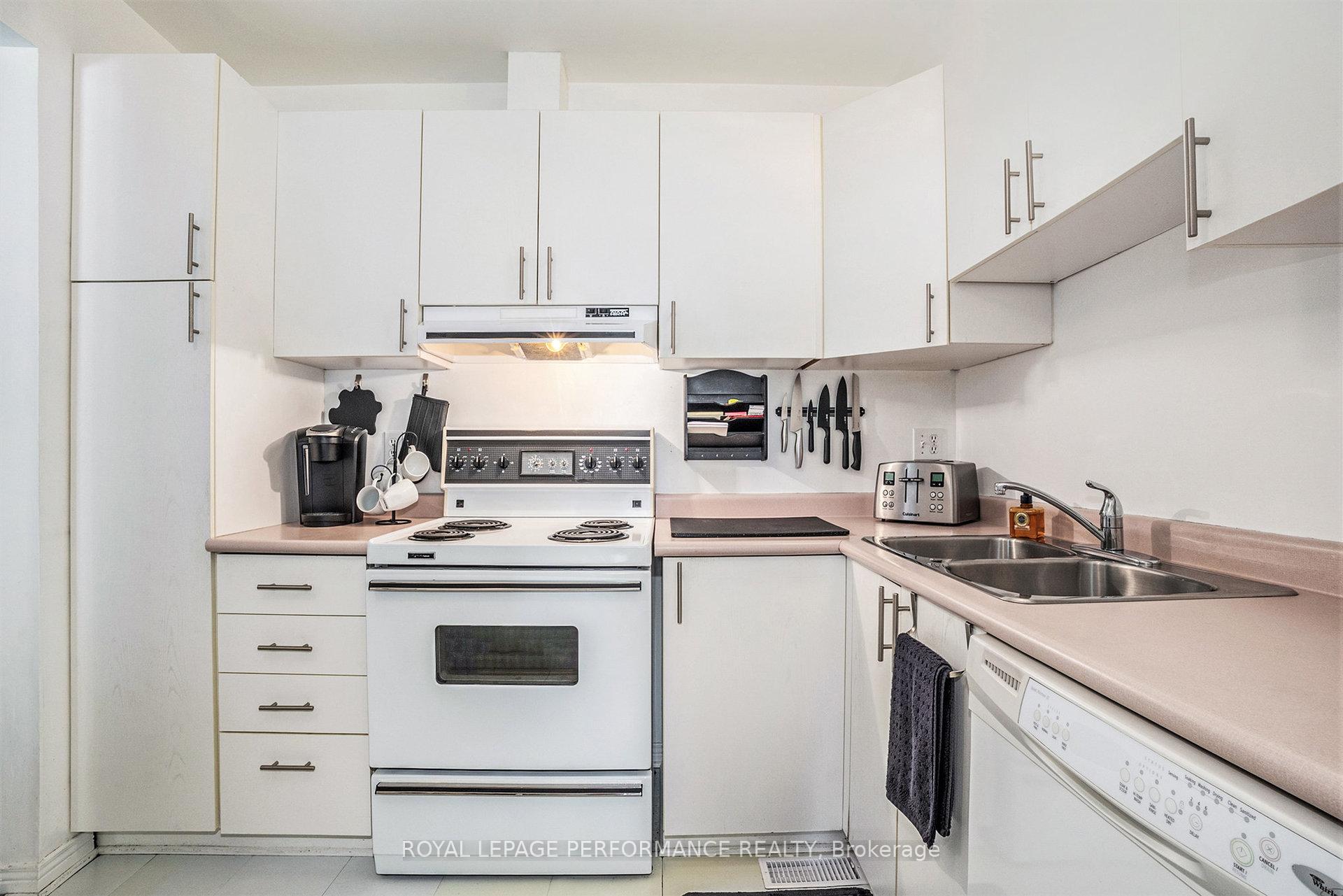 Photo 11 of 1512 Launay Avenue, Ottawa, Fallingbrook/Pineridge — HOMEH