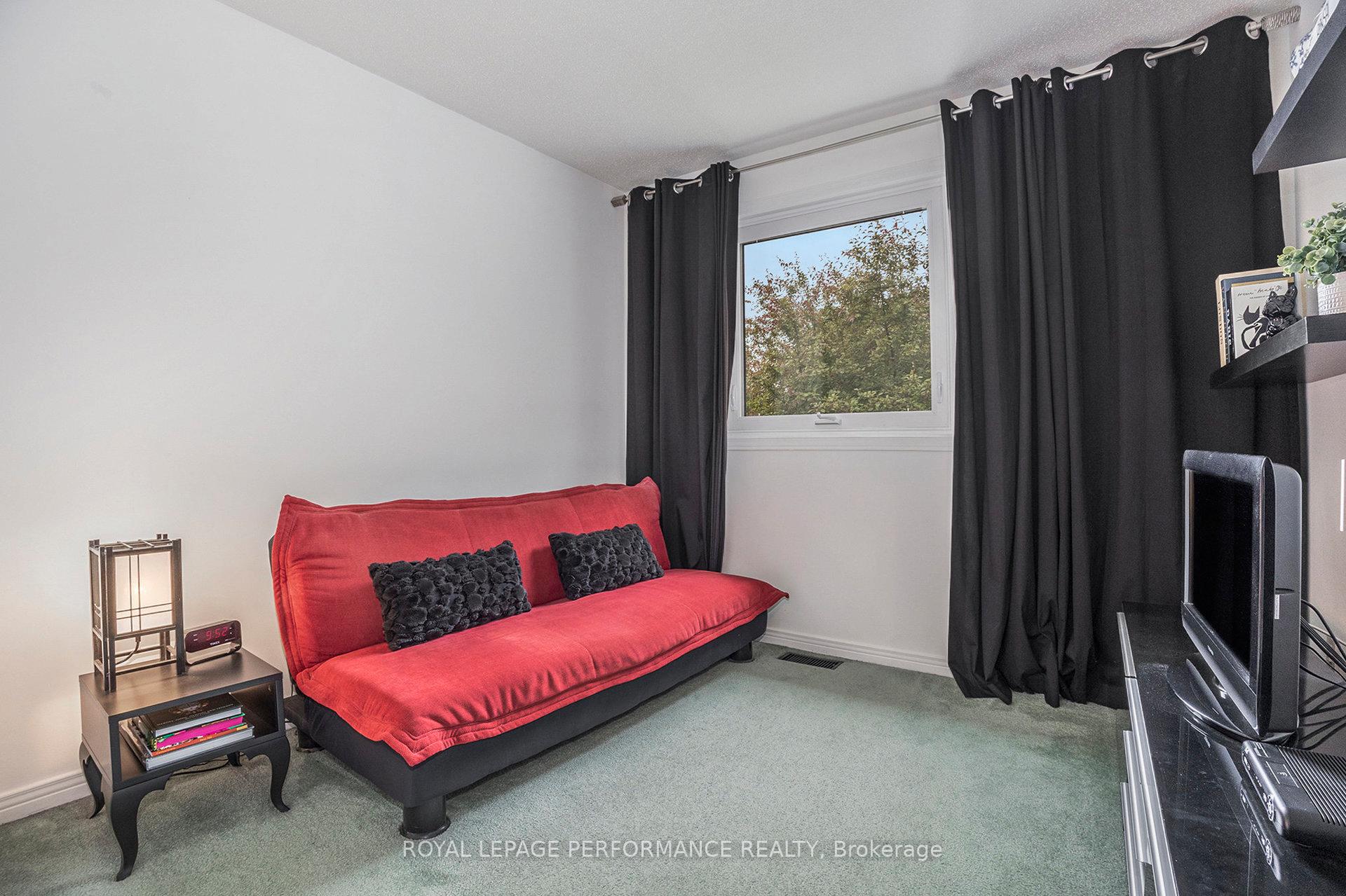 Photo 20 of 1512 Launay Avenue, Ottawa, Fallingbrook/Pineridge — HOMEH