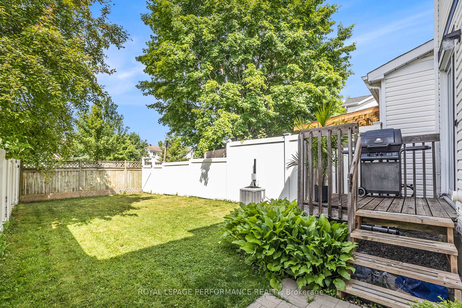 Photo 27 of 1512 Launay Avenue, Ottawa, Fallingbrook/Pineridge — HOMEH