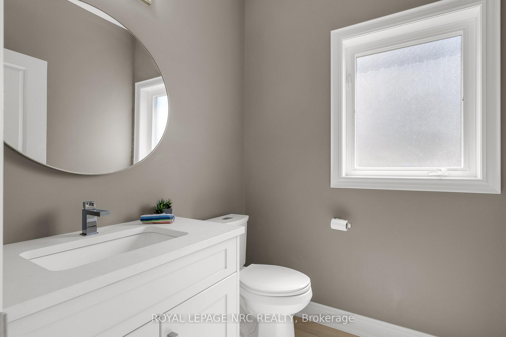 Photo 6 of 29 Abbott Place, Pelham, Fonthill — HOMEH