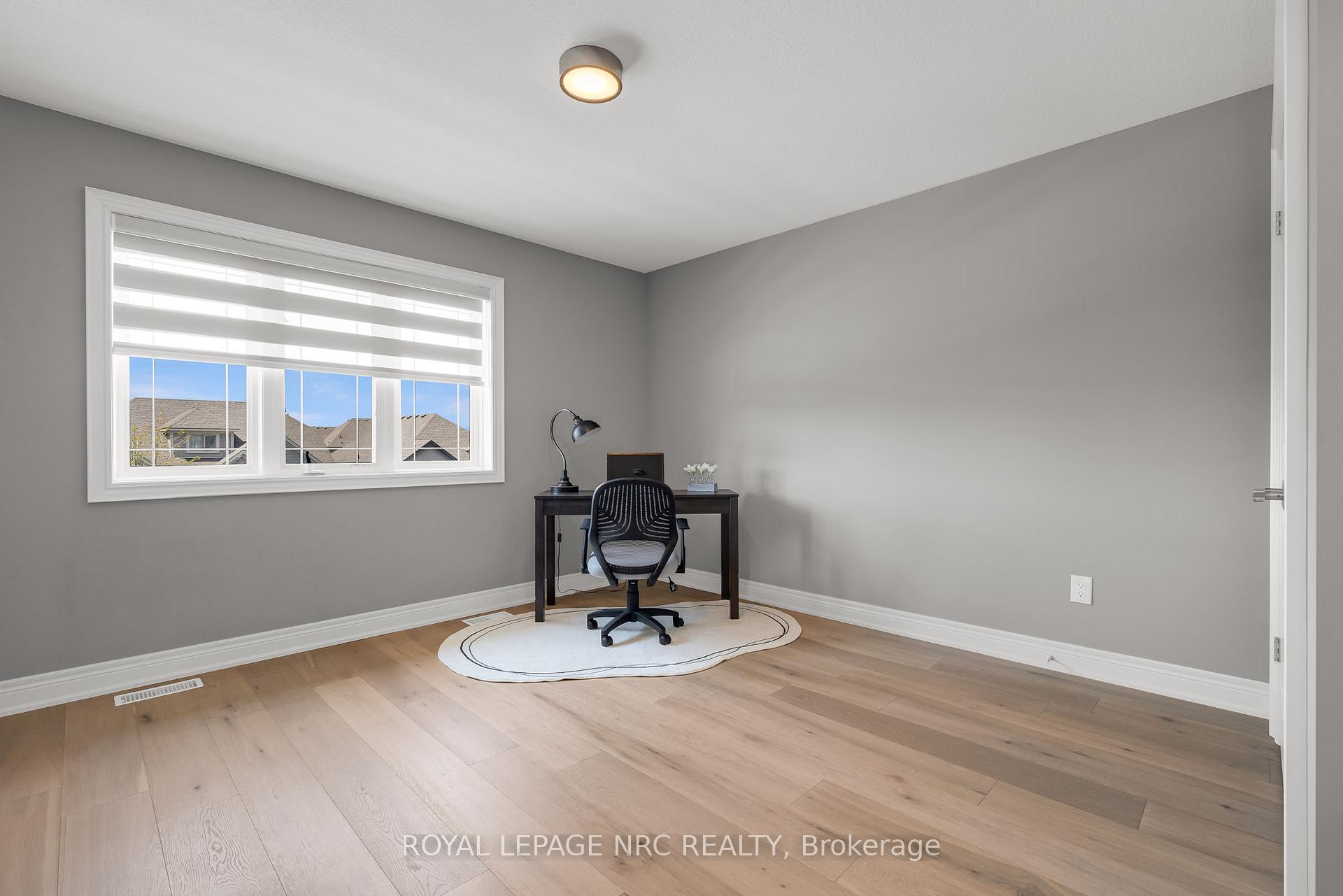 Photo 23 of 29 Abbott Place, Pelham, Fonthill — HOMEH