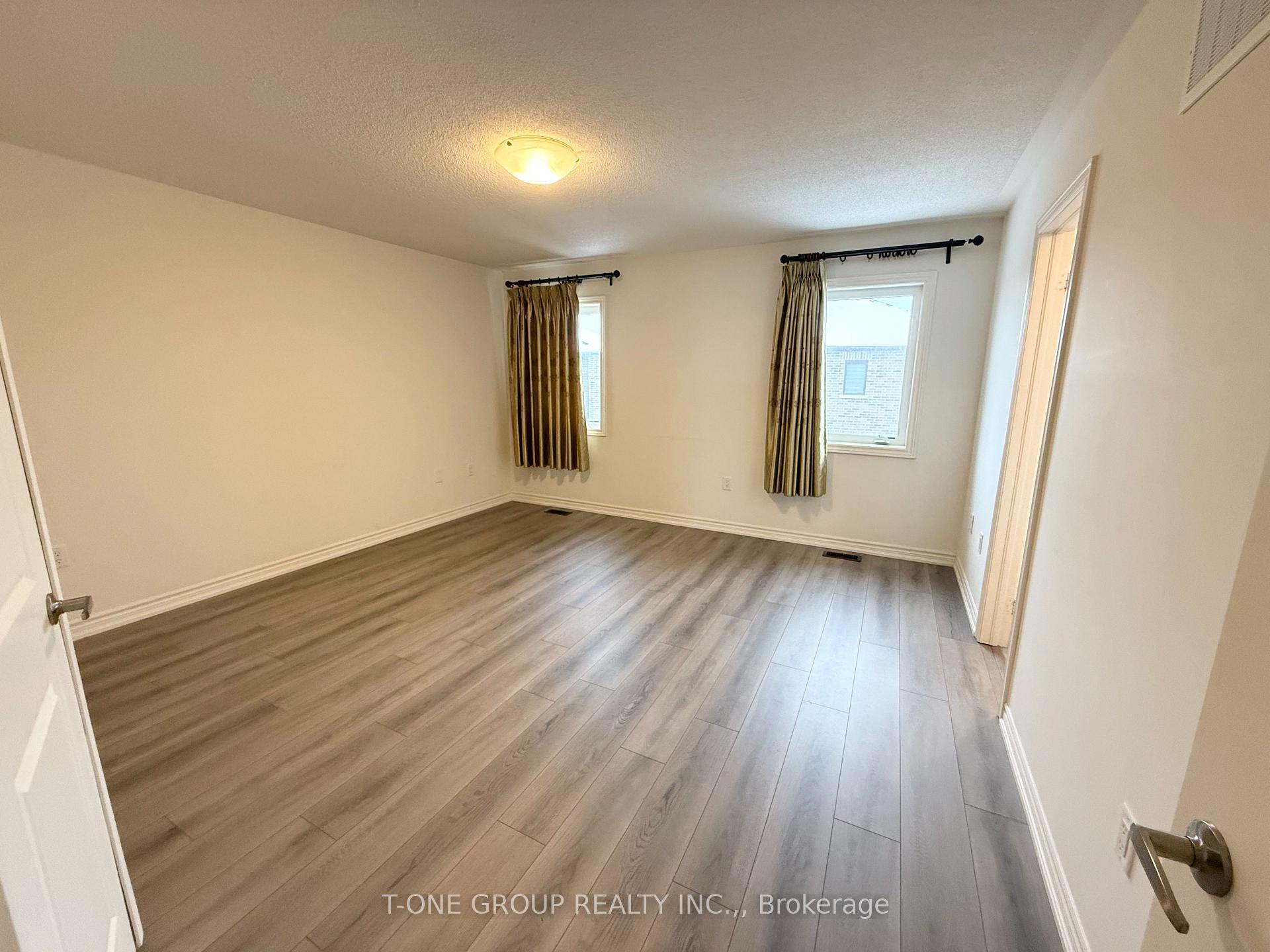 Photo 8 of 51 Willow Street, Markham, Wismer — HOMEH